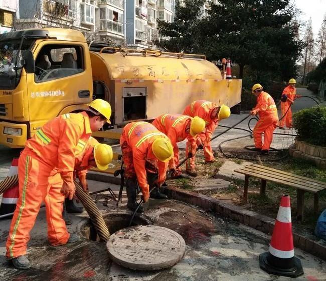 达坂城市政管道清淤