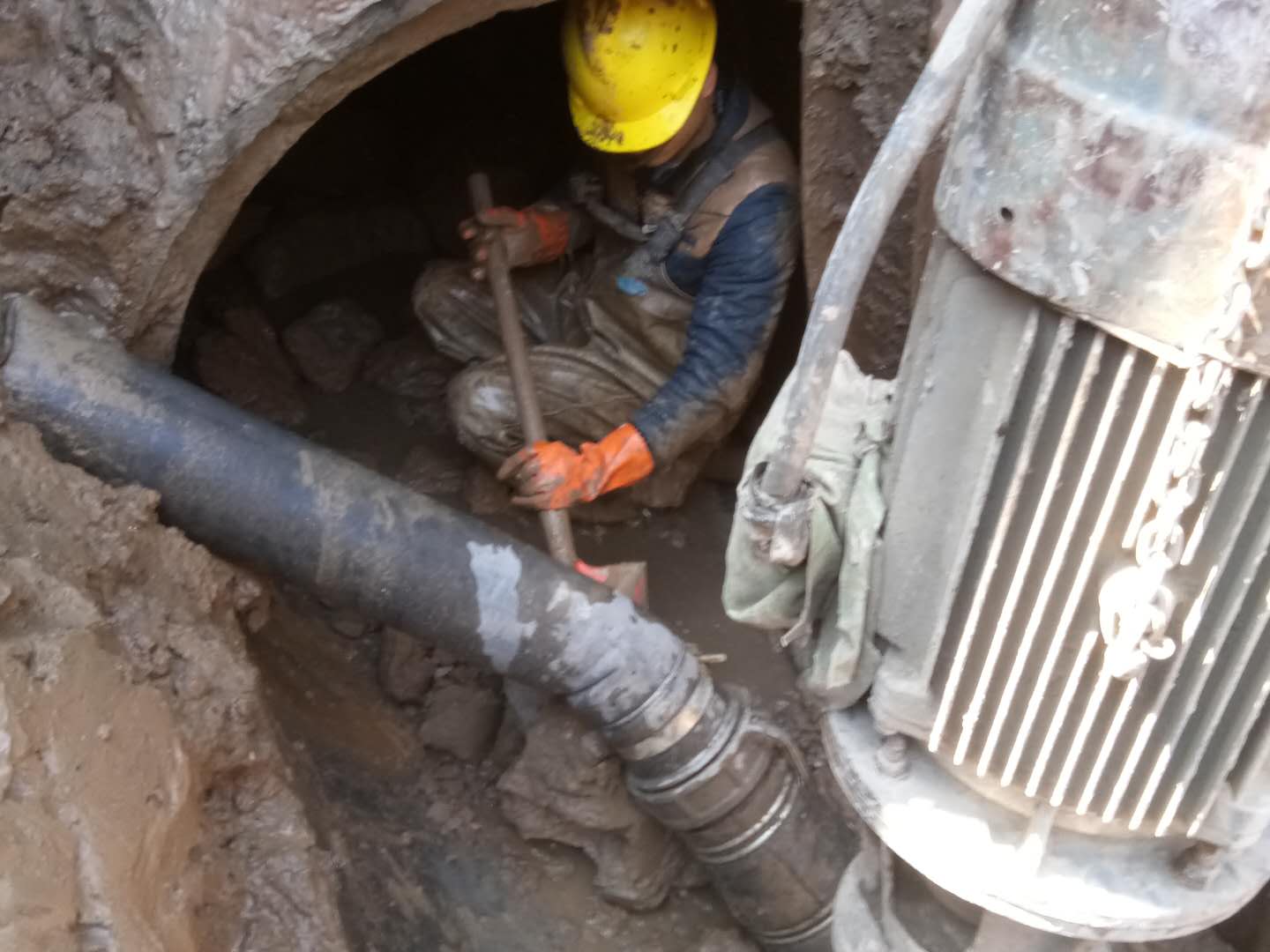 达坂城管道清淤