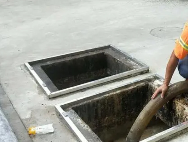 达坂城化粪池清理