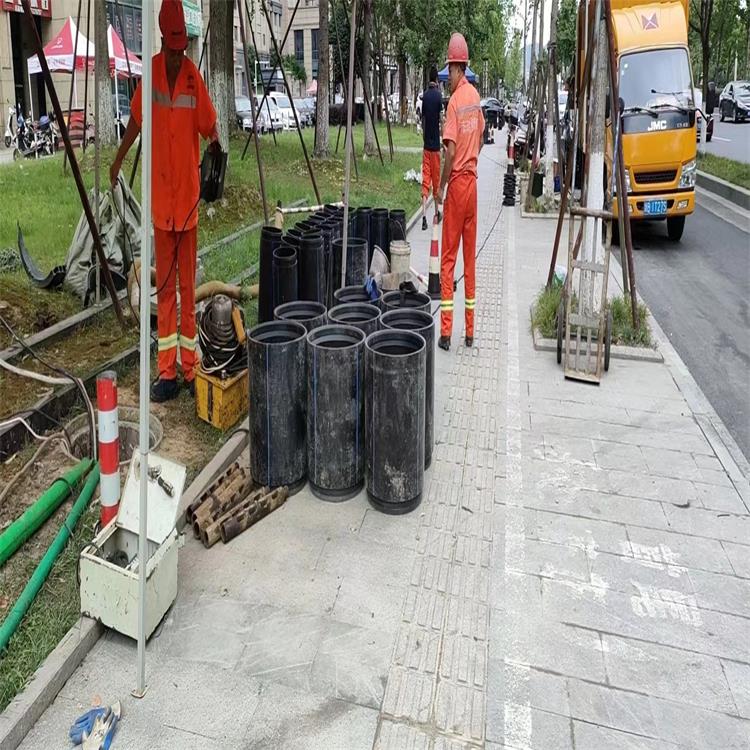 达坂城管道短管置换修复